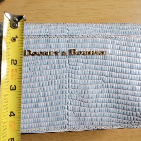 DOONEY & BOURKE Baby Blue Crossbody Bag. EUC. - Picture 11 of 13